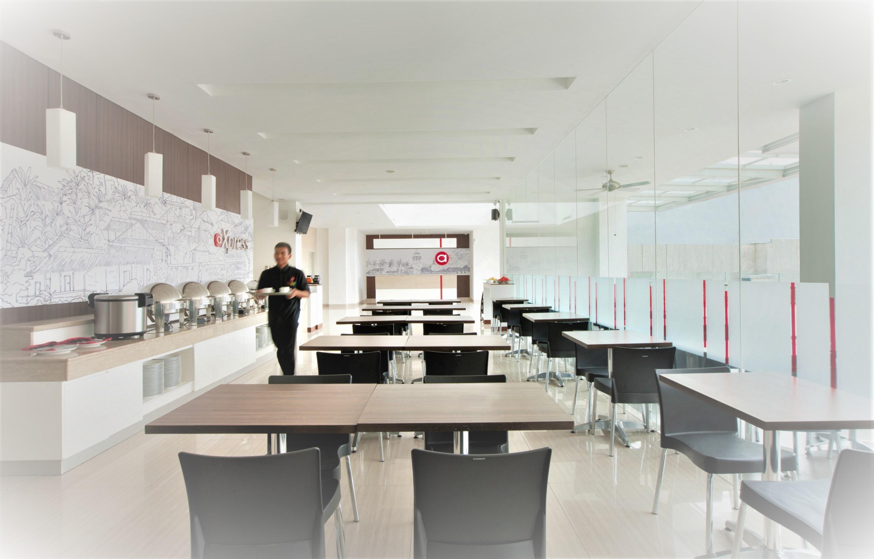 Lynn Hotel Serang Exterior foto